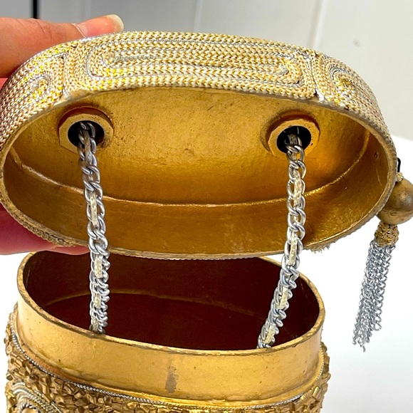 NWOT Rare Mary Frances, Silver and Gold Paper Mache Box Handbag - Picture 7 of 12